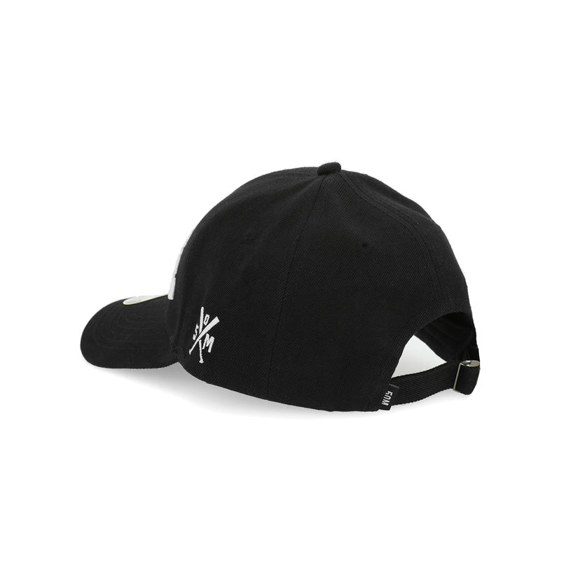 " 5OMZILLA " Japan Script Curved Visor Cap Black