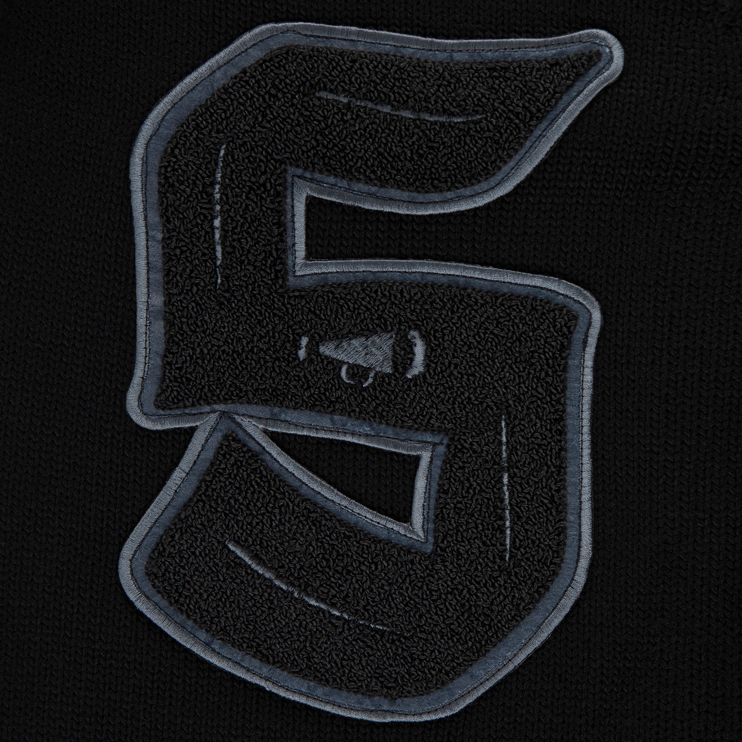 "WOLF" Cardigan Black