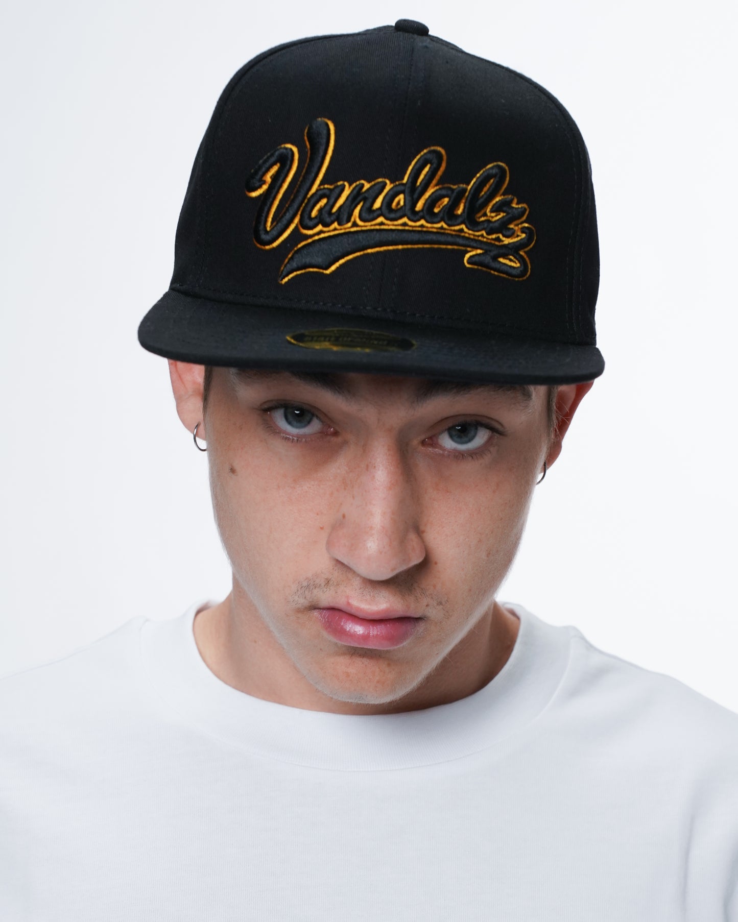 "VANDALZ" Snapback Cap Black