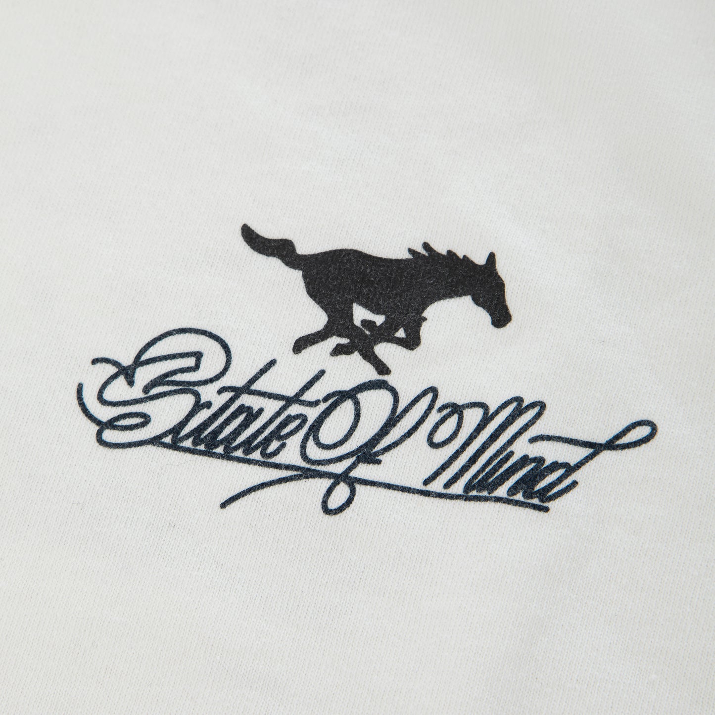 "5 HUNDREDS HORSES" T-shirt Milk