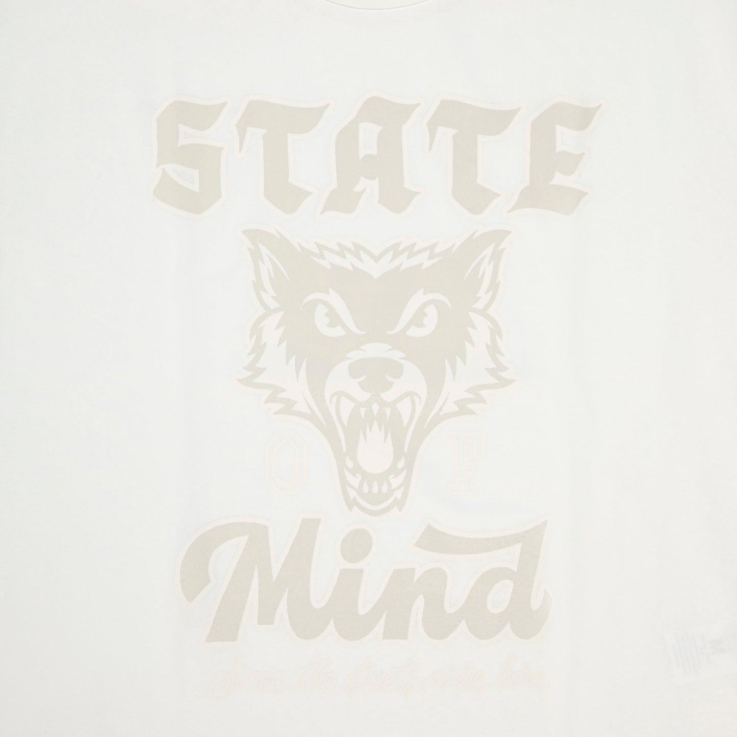 "LONE WOLVES" T-Shirt White