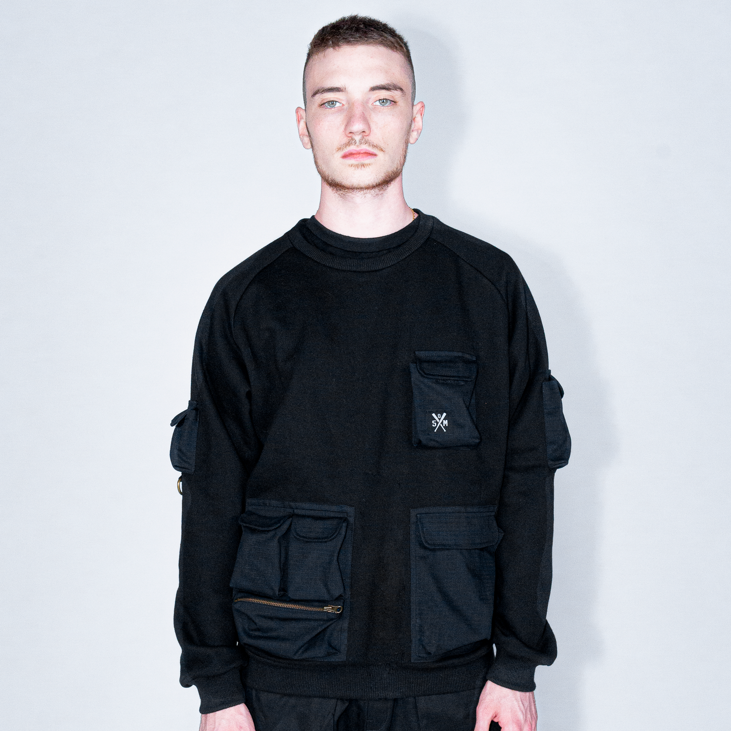 "RETROFUTURE" cargo sweatshirt black