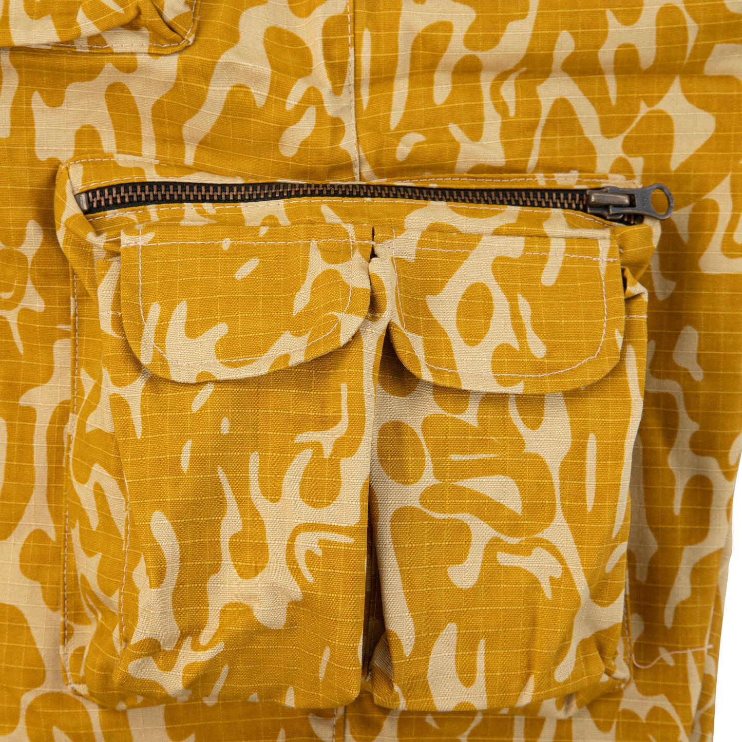 "RETROFUTURE CARGO" Ripstop Cargo Short Arrow Camo