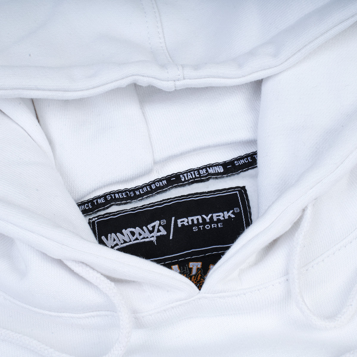 "VANDALZ COLLEGE" Hoodie White