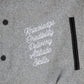 "ITALIAN HUSTLER" von Guè Varsity Dark Grey