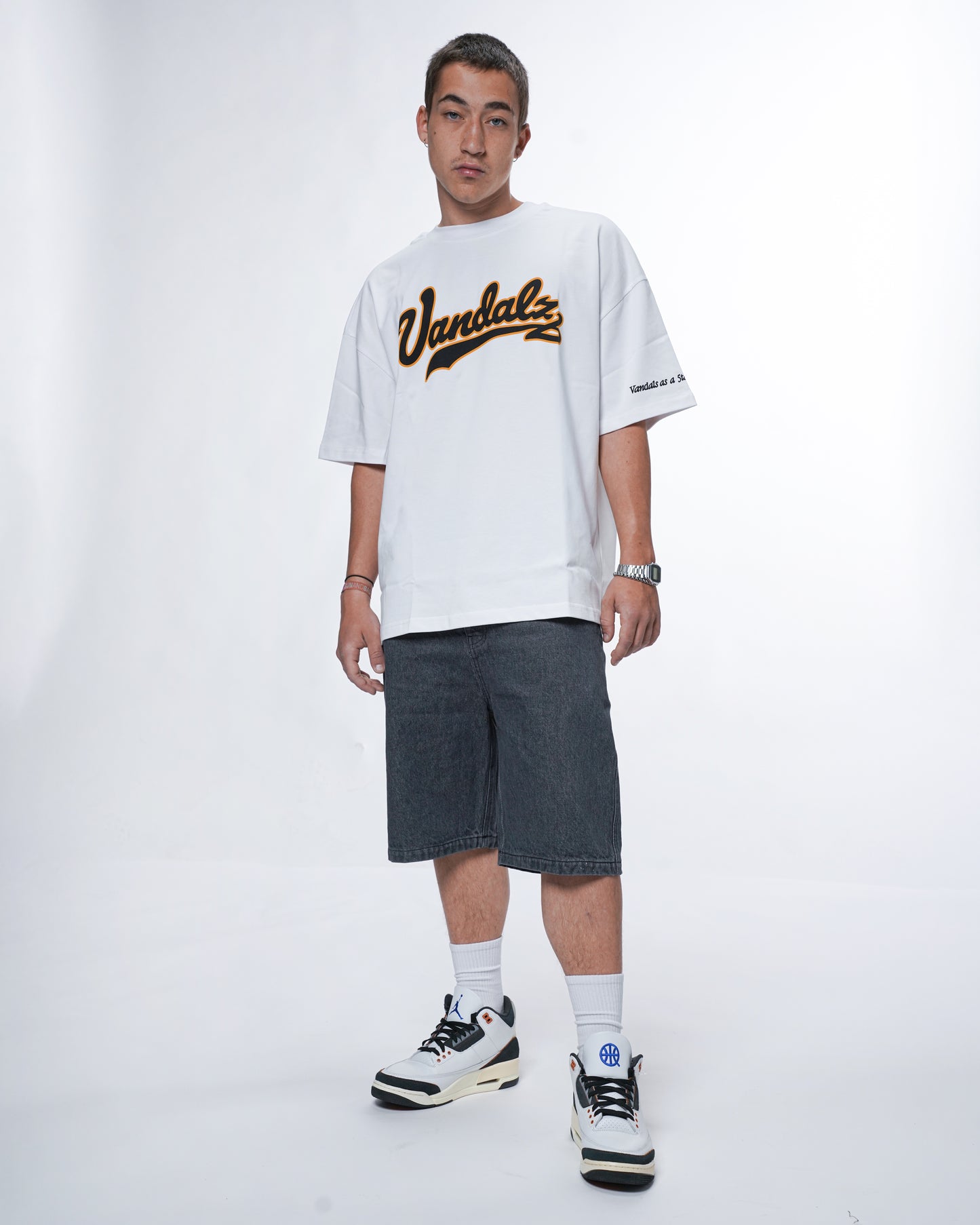 "VADALZ COLLEGE" T-shirt White